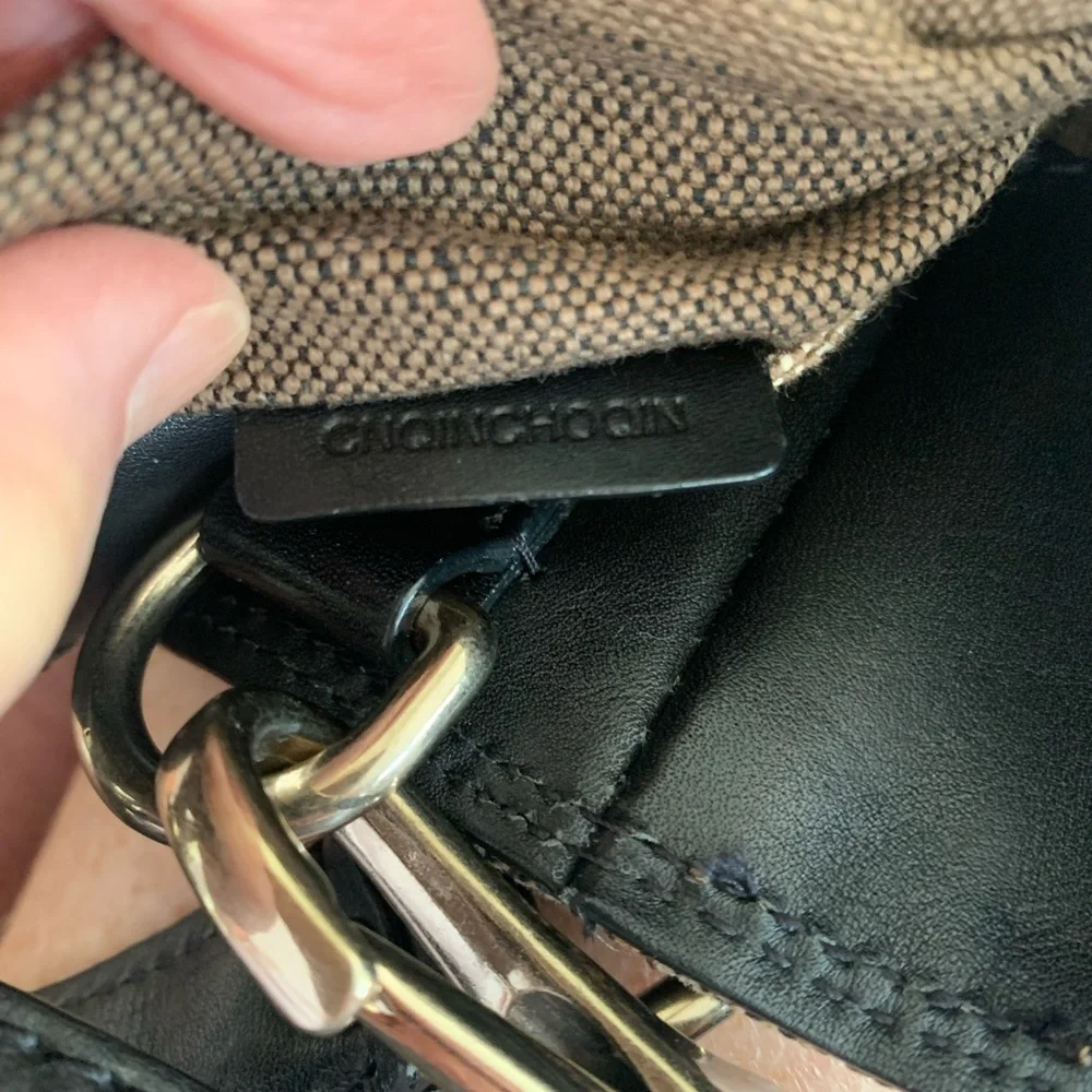 Authentic Burberry Ashby Hobo Bag - Picture 5 of 12